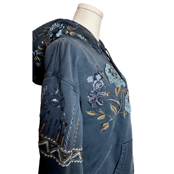 Driftwood Blue Teddy Rose Patchwork Embroidered Hooded Zip Sweatshirt Large - Picture 2 of 8